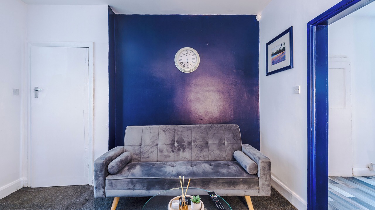 Photo of Livingroom in Elland