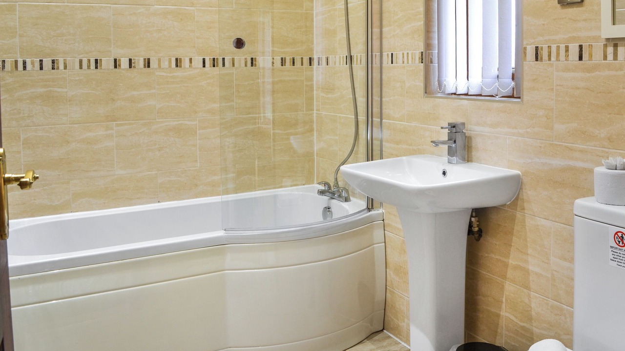 Photo of Bathroom in Fitling
