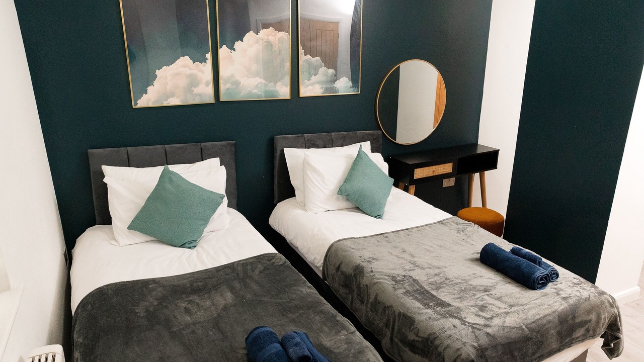 Photo of Bedroom in Leicester City Centre
