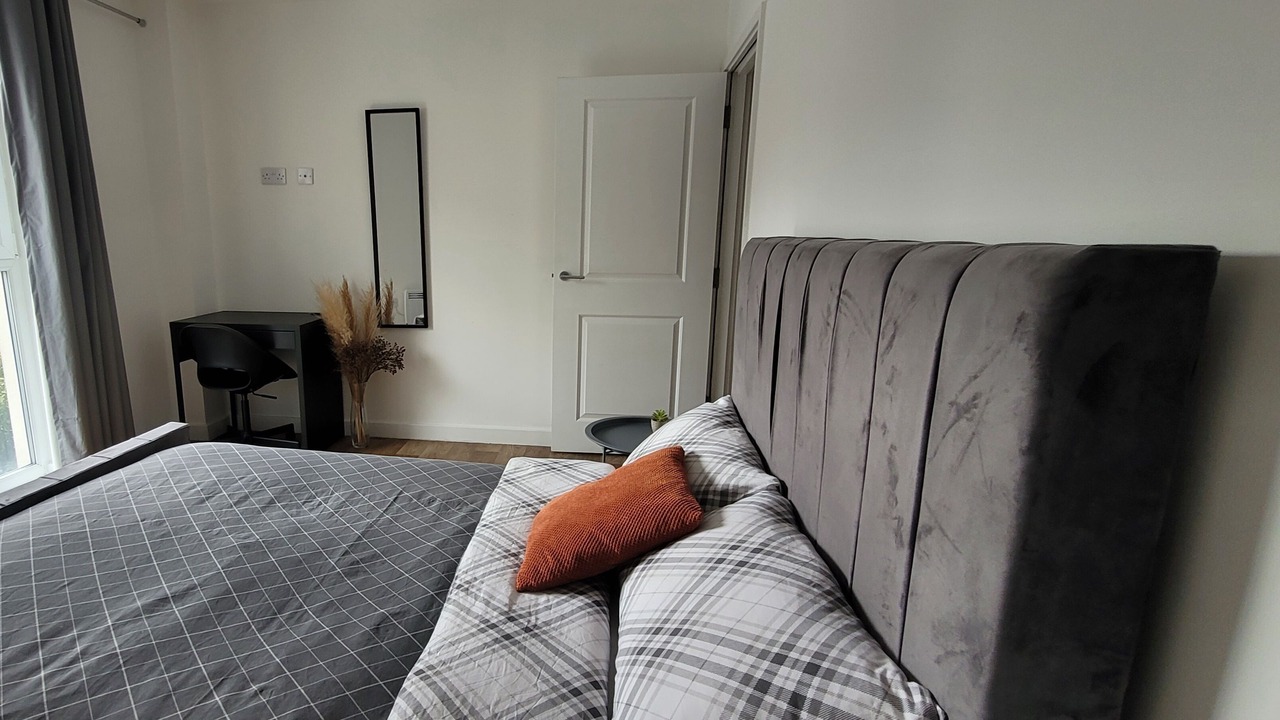 Photo of Bedroom in Limehouse