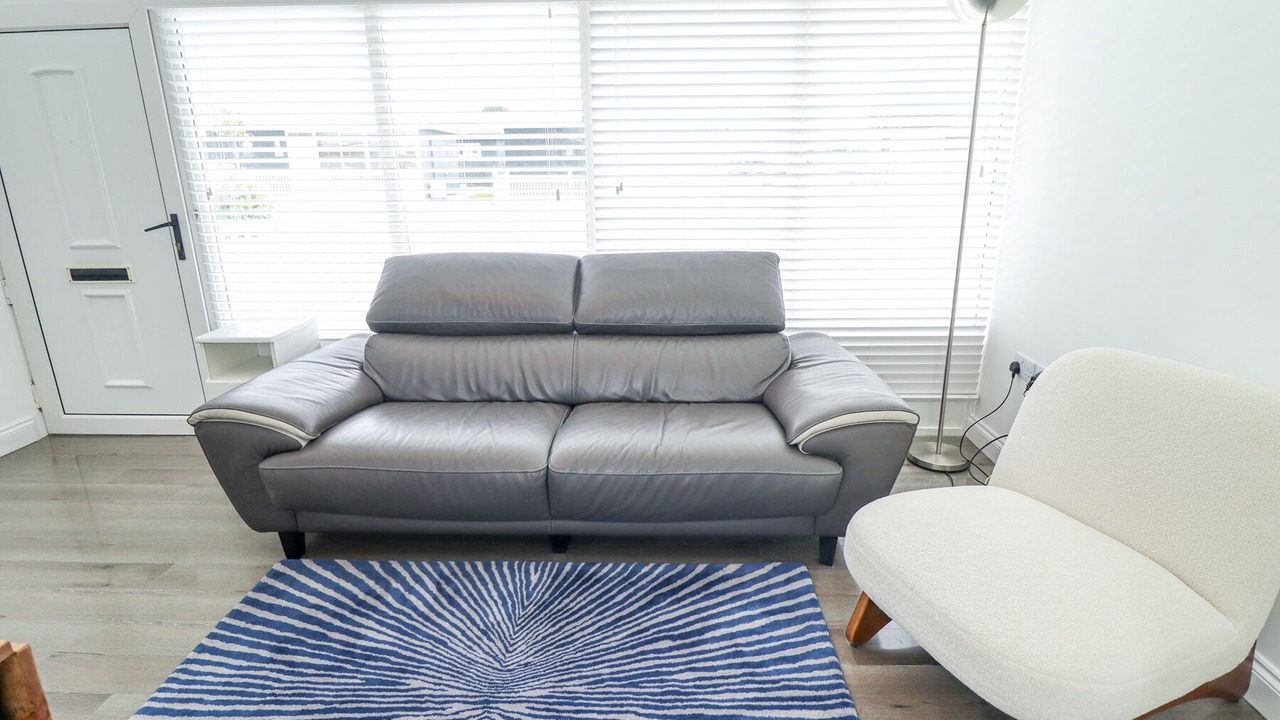Photo of Livingroom in Chapel Saint Leonards