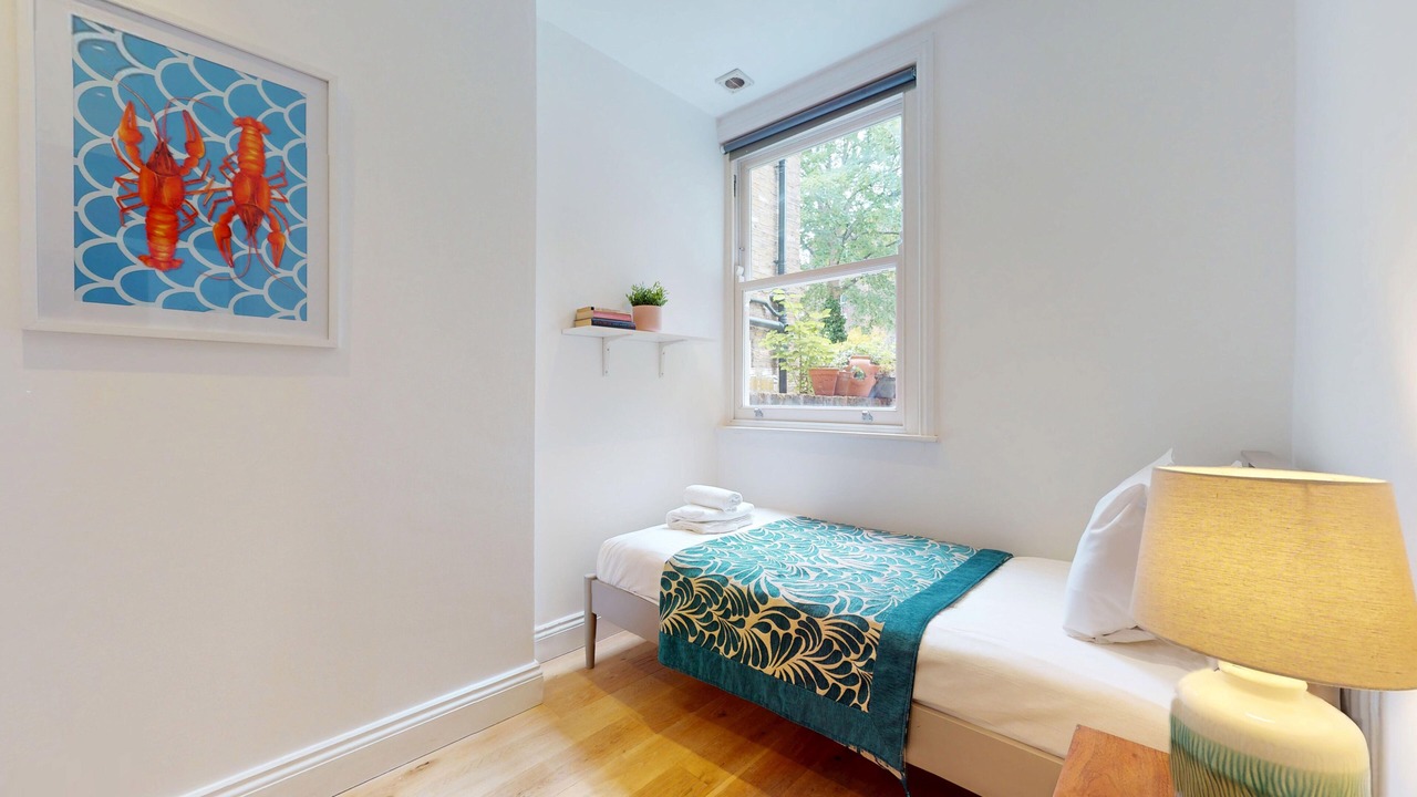 Photo of Bedroom in Kilburn
