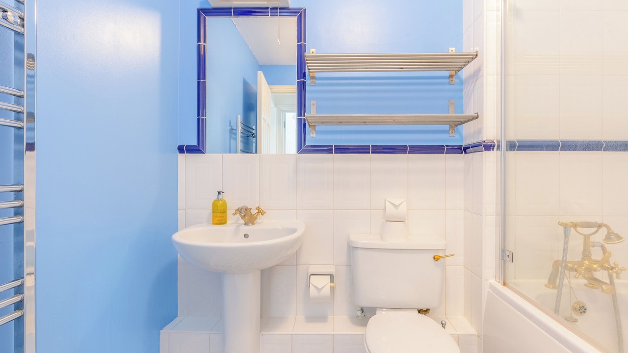 Photo of Bathroom in St. Dunstan's