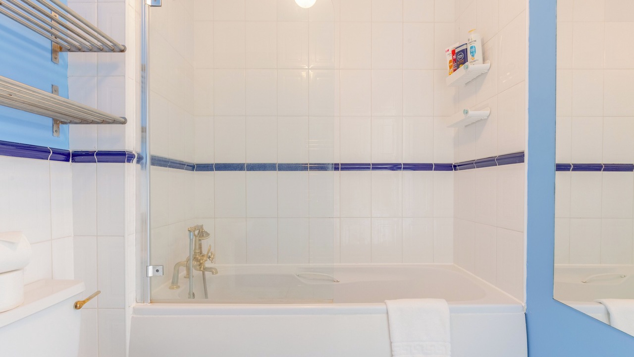 Photo of Bathroom in St. Dunstan's