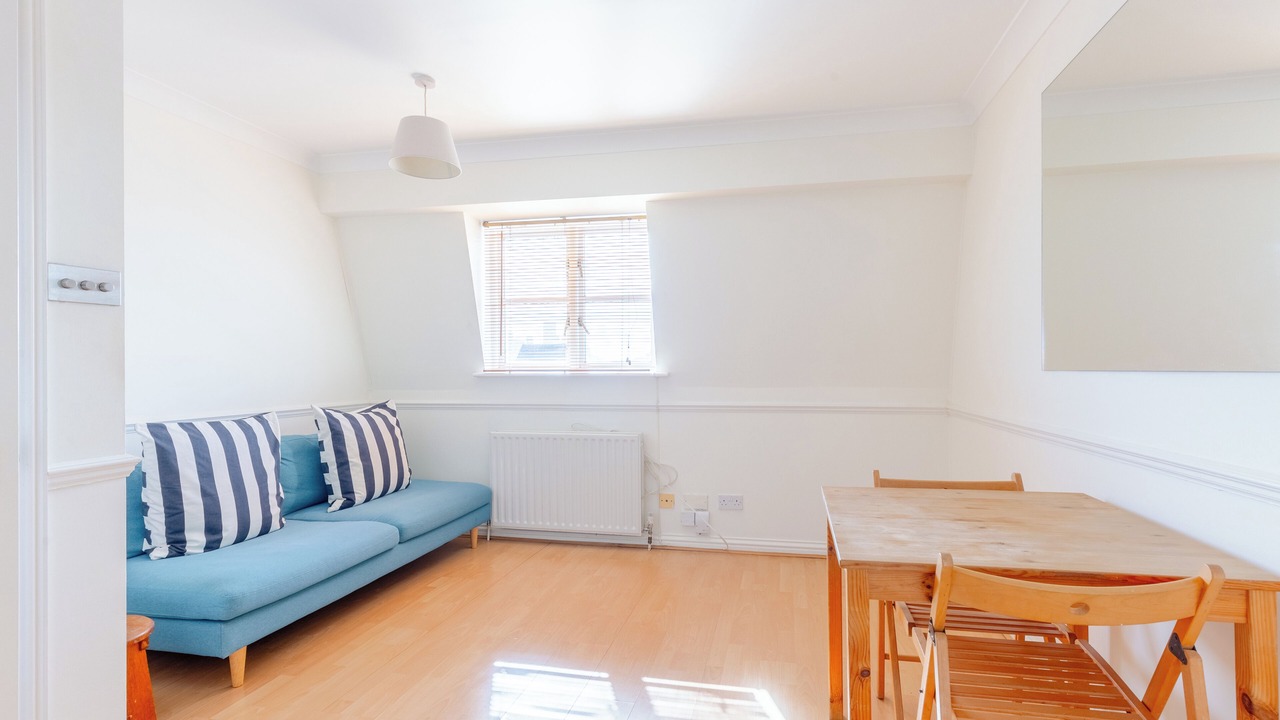 Photo of Livingroom in St. Dunstan's