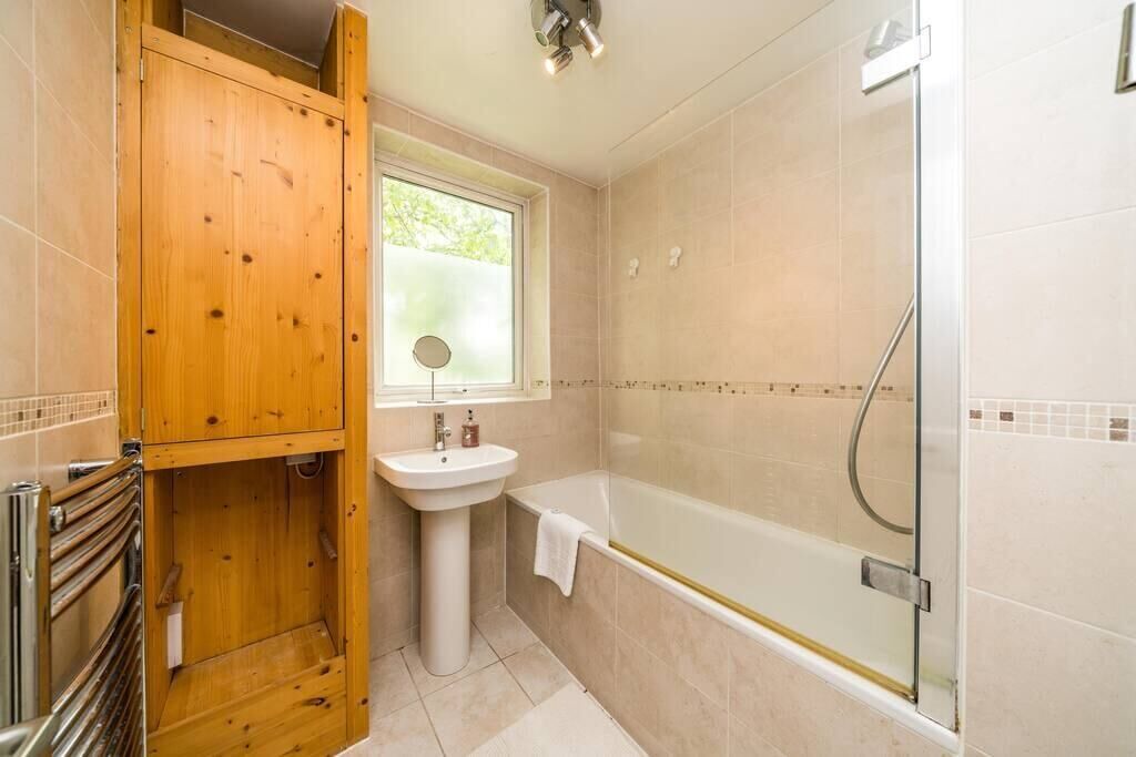 Photo of Bathroom in Kew