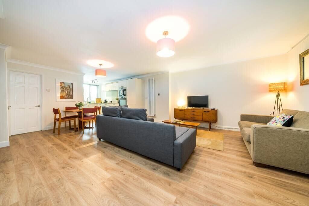 Photo of Livingroom in Kew
