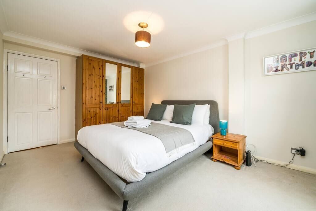 Photo of Bedroom in Kew