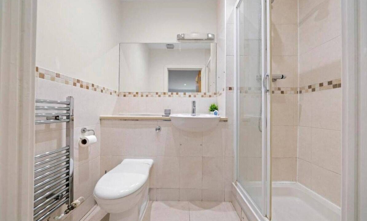 Photo of Bathroom in East Molesey