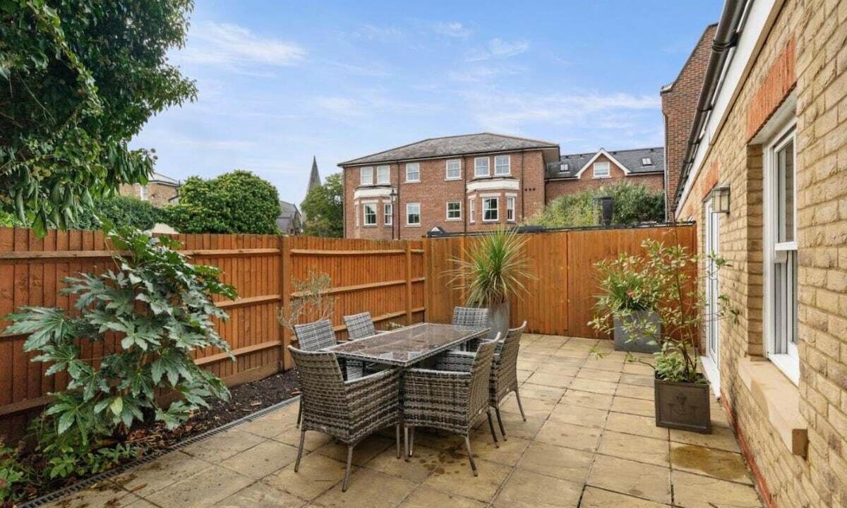 Photo of Outdoor in East Molesey