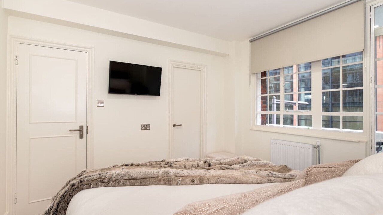 Photo of Bedroom in Brompton & Hans Town