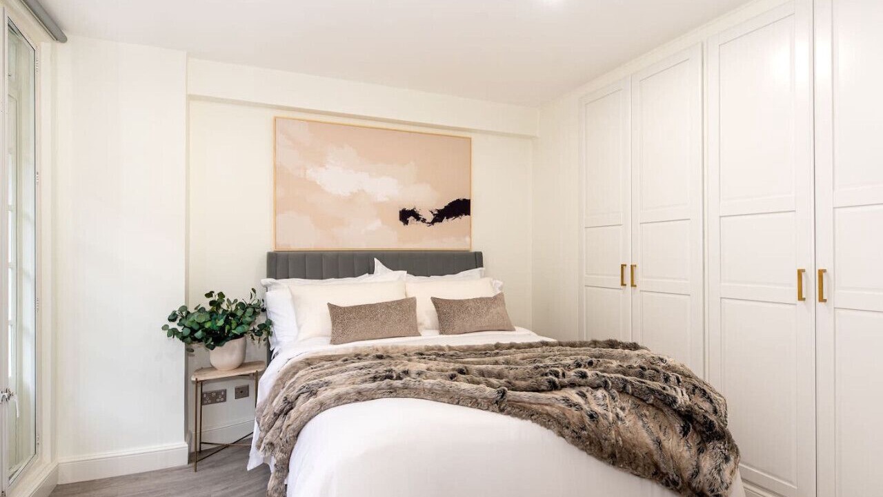 Photo of Bedroom in Brompton & Hans Town