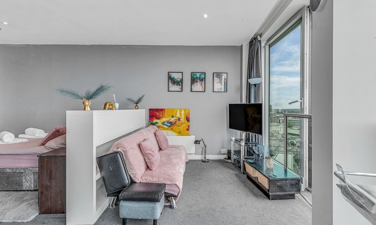 Photo of Livingroom in Theatreland Birmingham