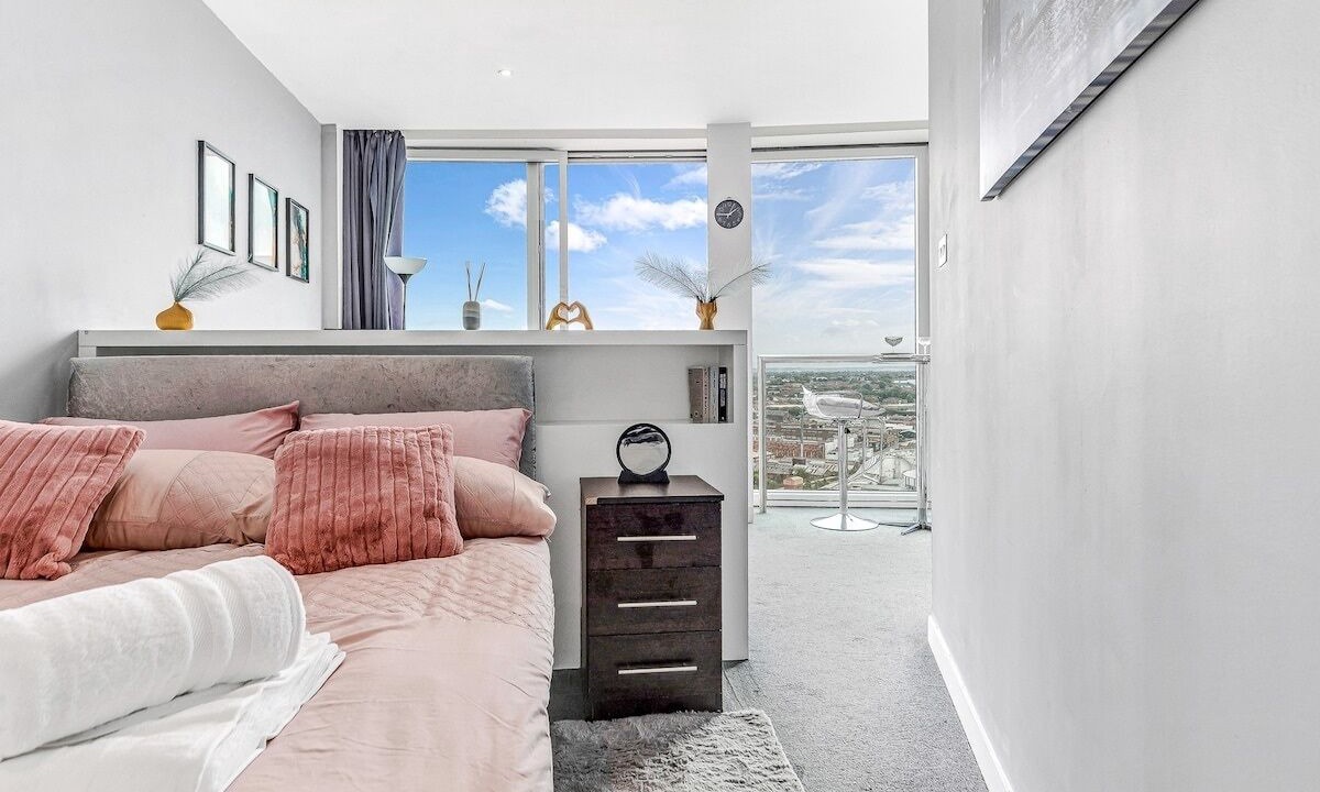 Photo of Bedroom in Theatreland Birmingham