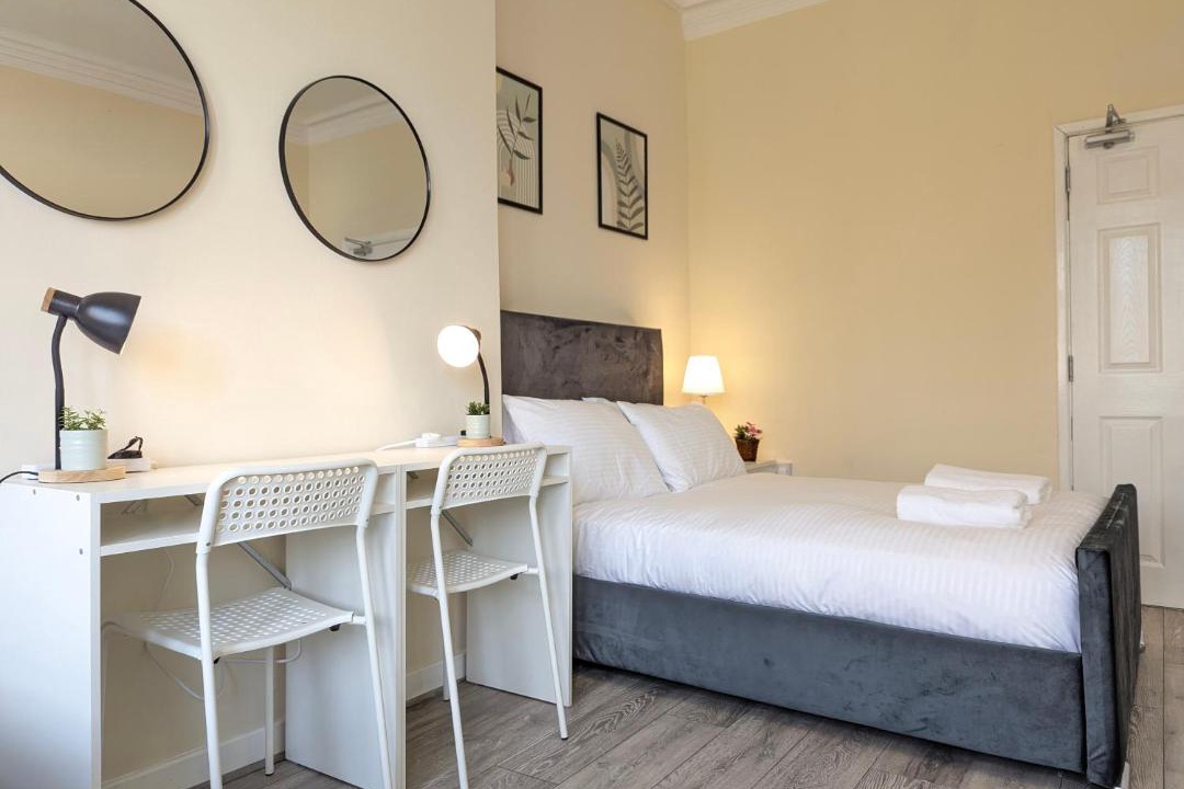 Photo of Bedroom in Reddish