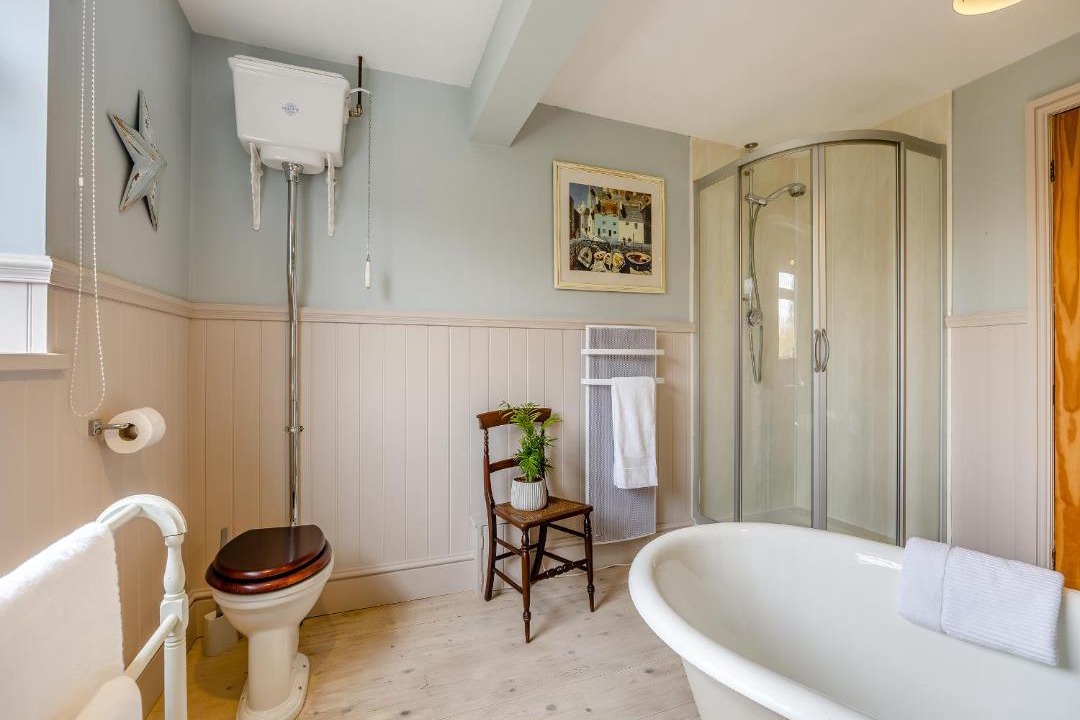 Photo of Others in Alford