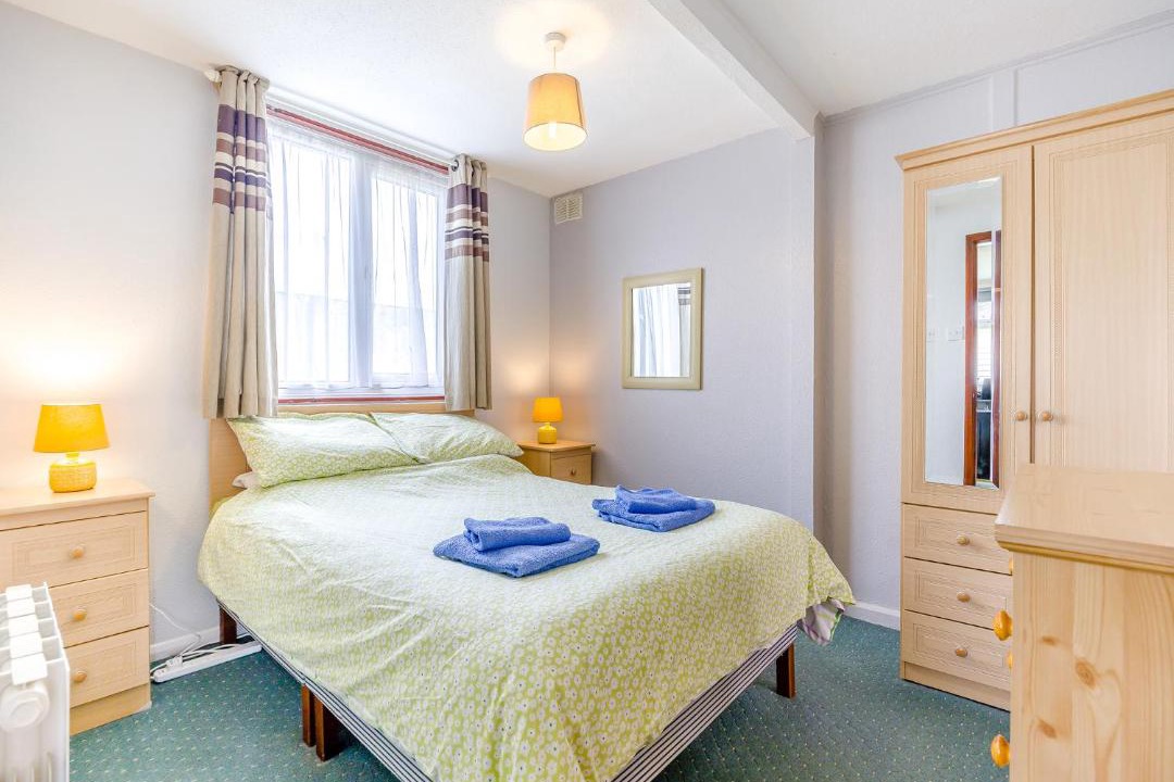 Photo of Bedroom in Anderby Creek
