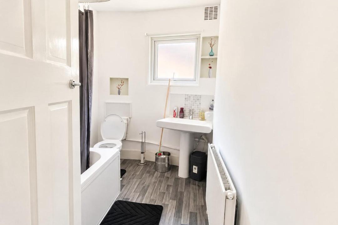Photo of Bathroom in Luton