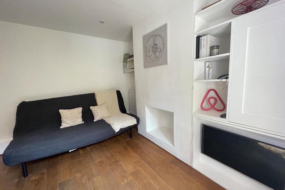 Photo of Bedroom in Tollington