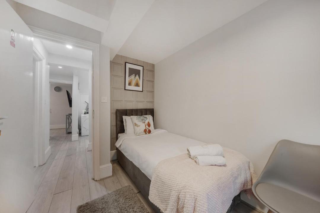 Photo of Bedroom in Leabridge