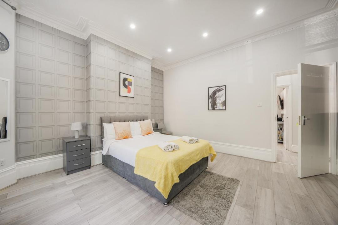 Photo of Bedroom in Leabridge