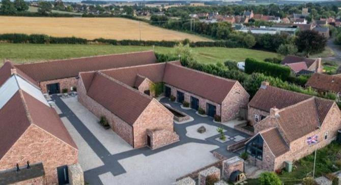 Photo of Buildings in Kneesall