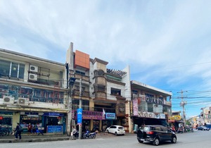 RedDoorz @ Granny's Inn Olongapo City in Zambales