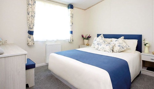 Excl Lakeside 6 Berth Lodge HT Priv Peg