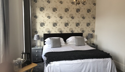 Double Room (Room 3)