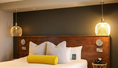 Signature Suite