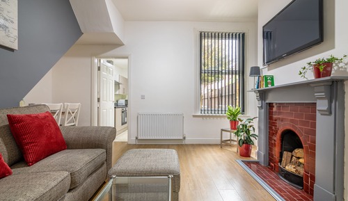 PLATFORM Fishing Quarter Apartment 1