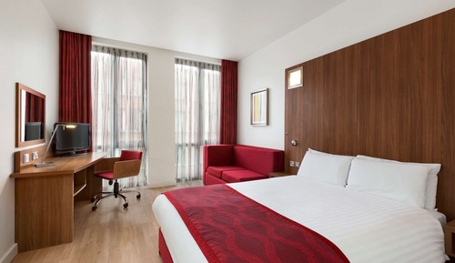 Business Room, 1 King Bed, Non Smoking