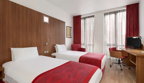 Standard Twin Room
