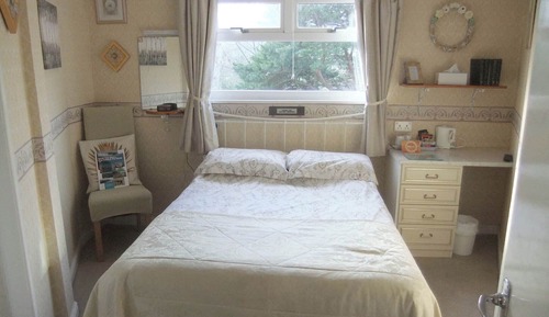 Double Room, Ensuite, Partial Sea View