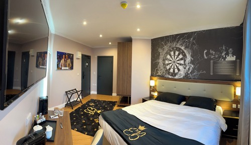 Luxury Suite, 1 King Bed, Non Smoking, Ensuite