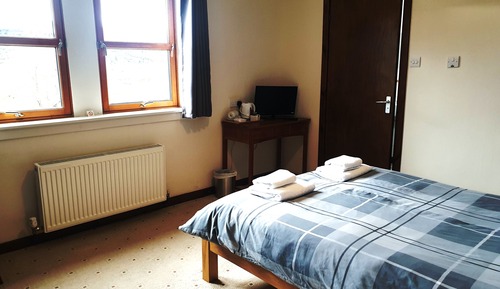 Double Room, Hill View (Room 4)
