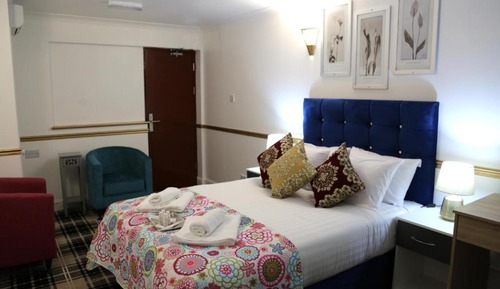 Deluxe Double Studio with Bath