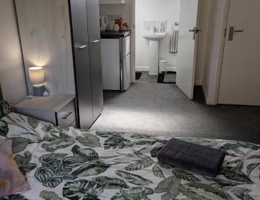 Double Room with Private Bathroom