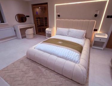 Suite with Sauna