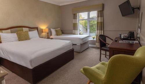 Standard Room with One Double Bed and One Single Bed - Non-Smoking