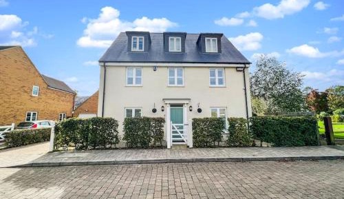 Seven-Bedroom House