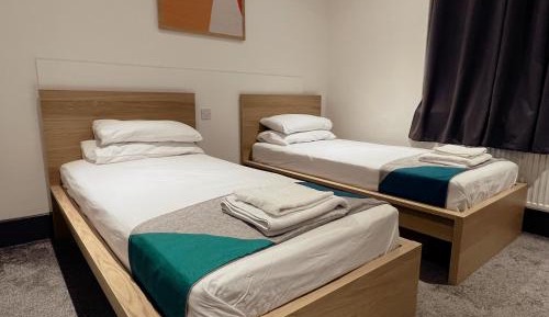 Standard Twin Room