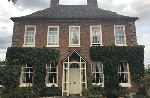 Quedgeley Hotel | Whitchurch Farm Guesthouse