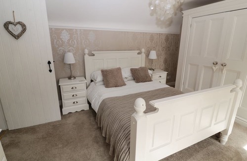 Sturton By Stow Cottage | Farriers Cottage