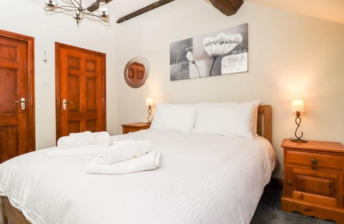 Wadsworth Cottage | 2A Chiserley Stile