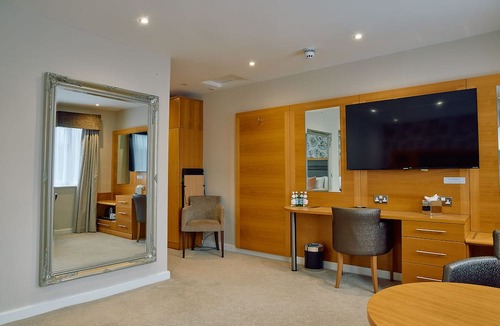 Ainley Top Hotel | Briar Court Hotel