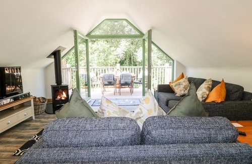 Lincoln Cottage | Old Wood Coach House