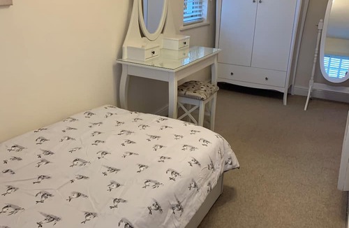 Bawtry Apartment | 2-bed Duplex Sleeps 3 With Fireplace
