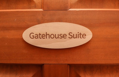 Teversal Cottage | The Gatehouse