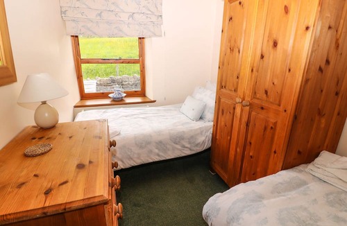 Little Hayfield Cottage | Brook Cottage